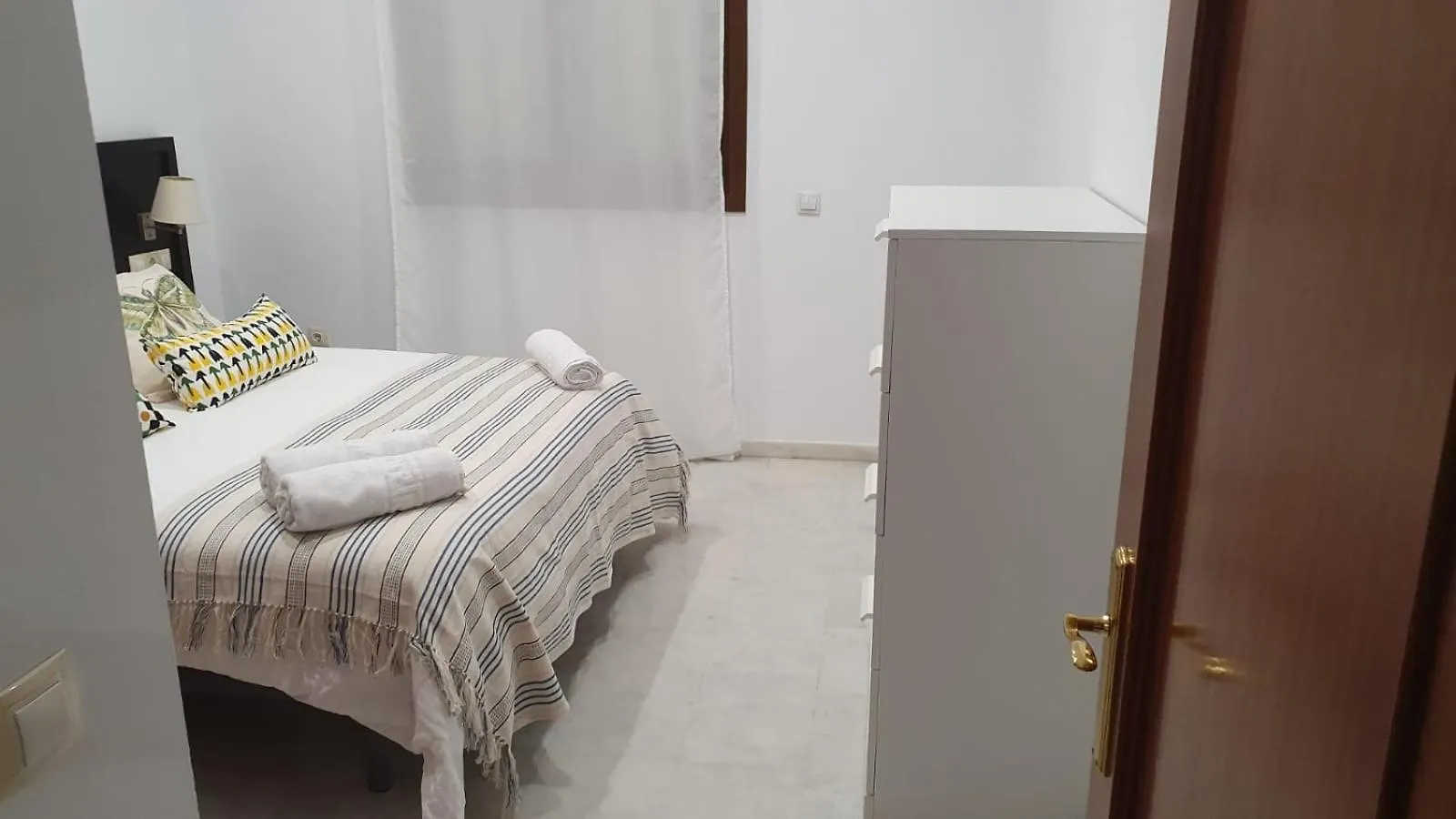Apartamento Luxsevilla Moderno 1 Room Piscina Parking Bormujos